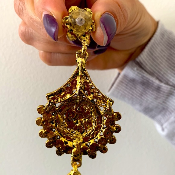 Magenta gemstone earrings. - Picture 3 of 3